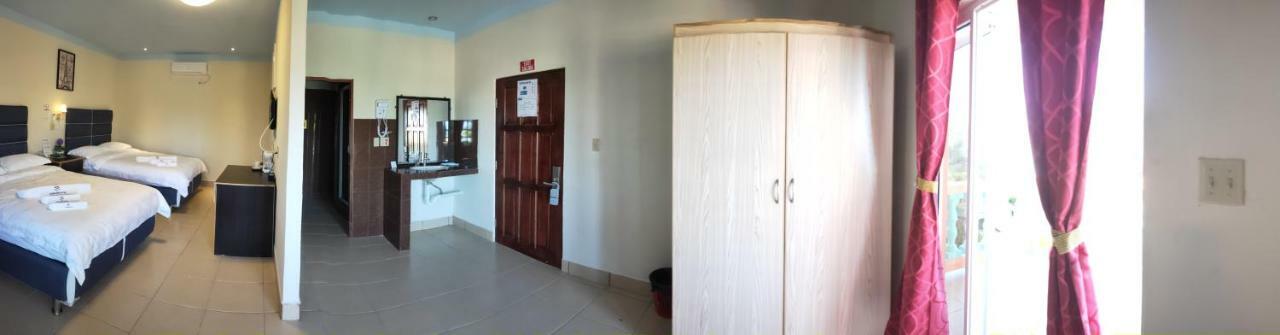 Sunshine View Hotel And Restaurant Corozal Kültér fotó